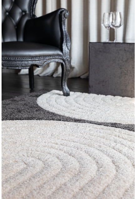 Thick Black and Cream Graphic Rug - ATHENA - 120 x 170